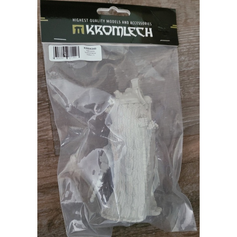 Kromlech Miniature Nekropolis Tecnomancer Statue (1)(*See Per Order Flat Rate Shipping)